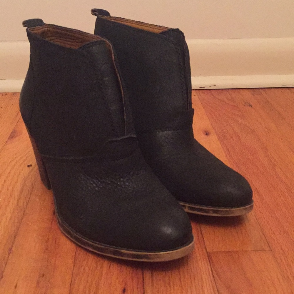 Lucky Brand 8.5 Black Leather Booties Ankle Boots